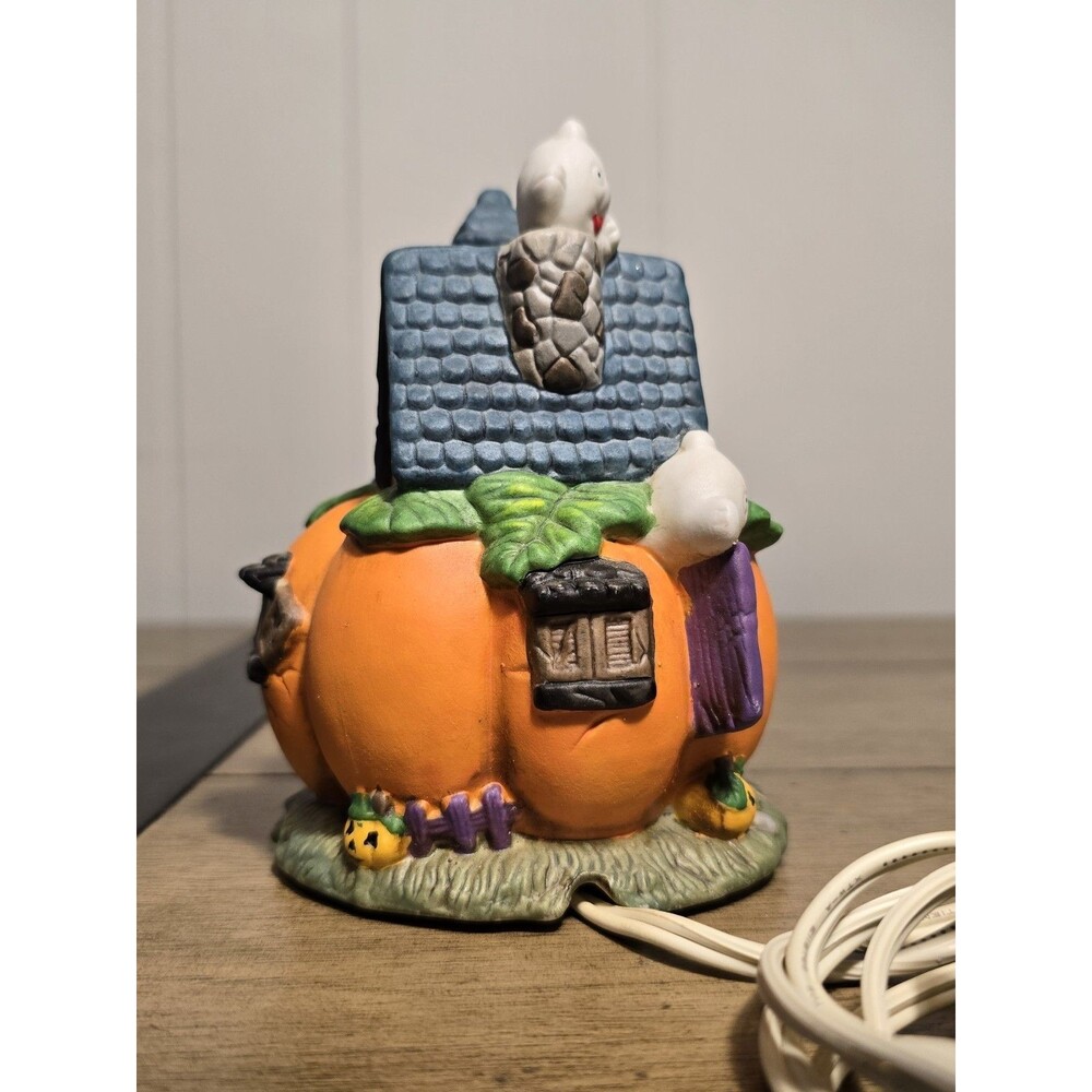Vintage Porcelain Pumpkin Hand Painted Haunted House W/ Ghosts & Clock Tower - Picture 3 of 7